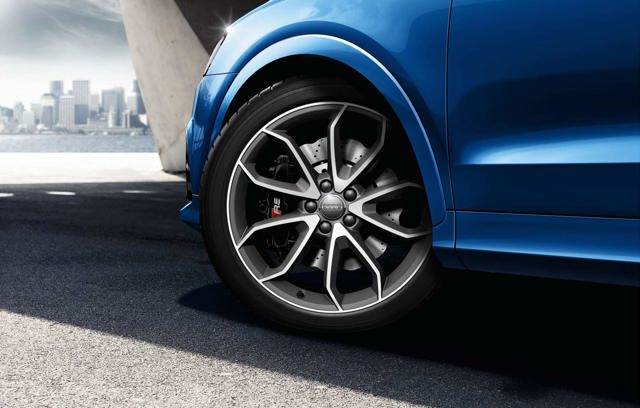 Audi Rs Q3 photo 23