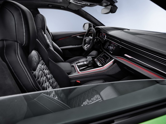 Audi Rs Q8 photo 31