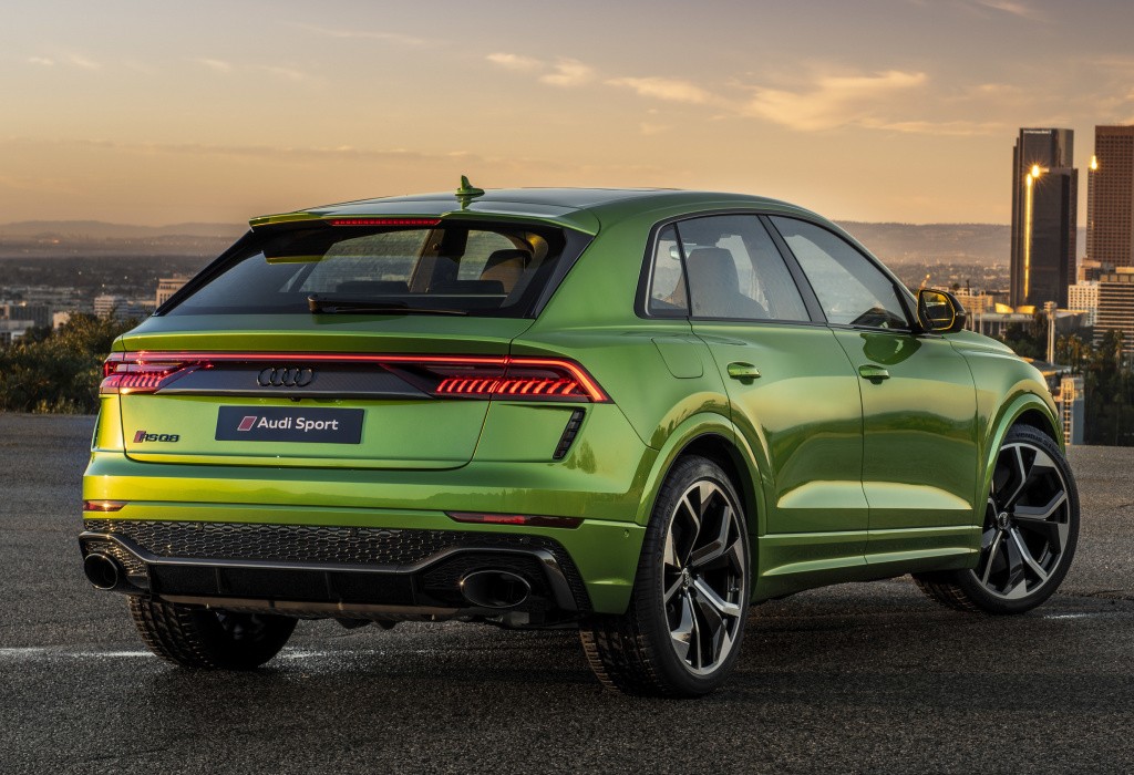 Audi Rs Q8 photo 24