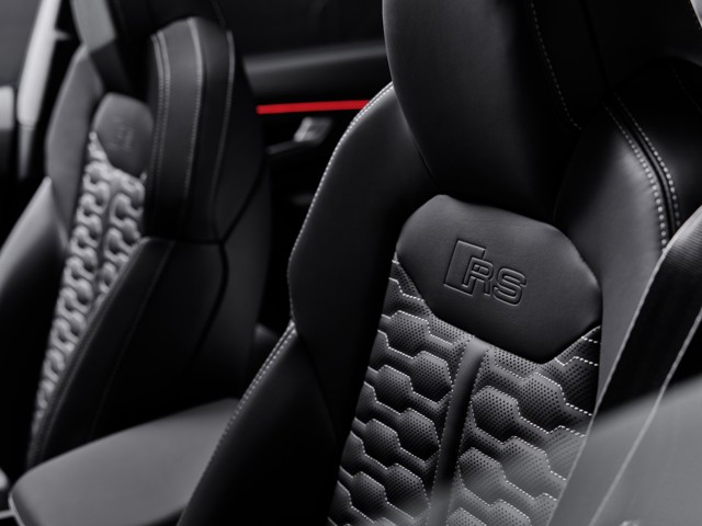 Audi Rs Q8 photo 37