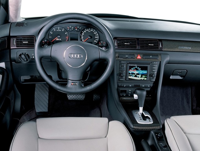 Audi Rs6 Avant photo 15