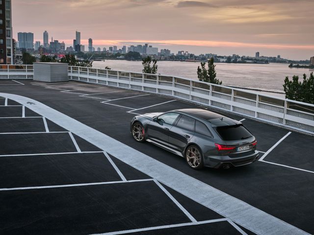 Audi Rs6 Avant foto 9