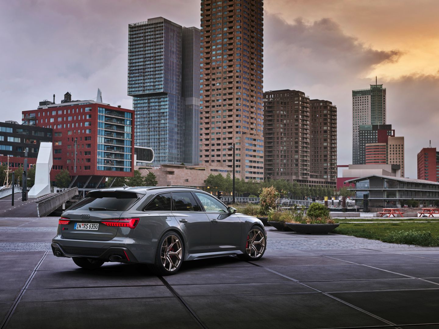 Audi Rs6 Avant photo 12