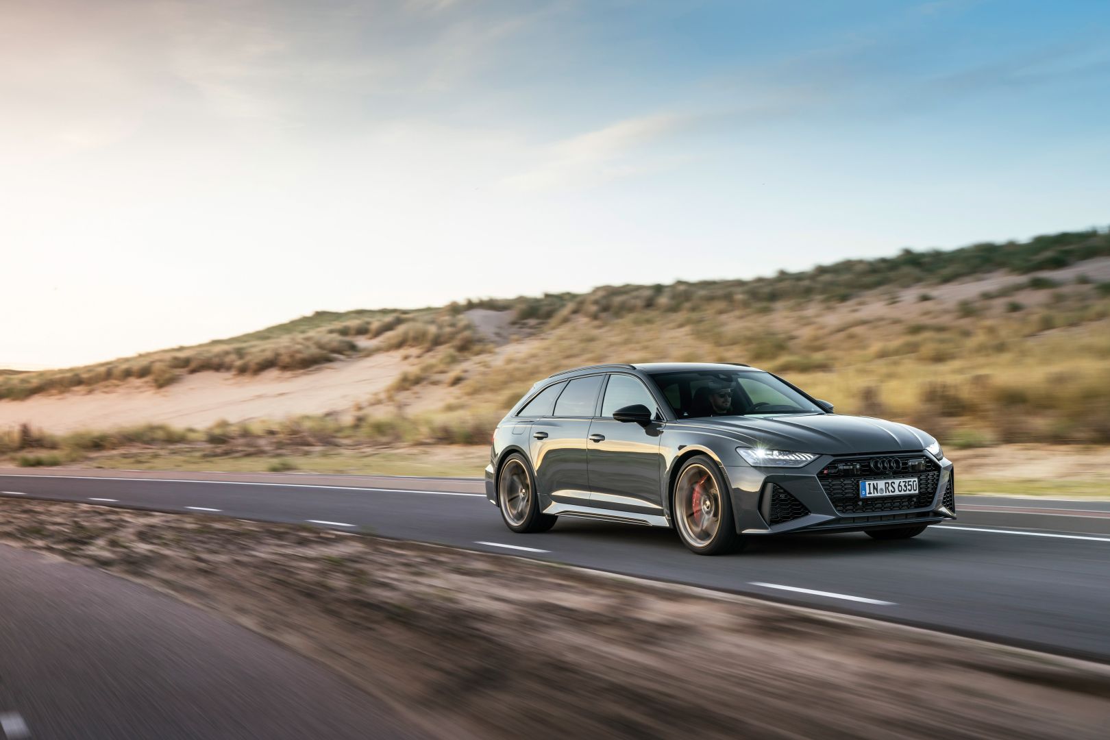 Audi Rs6 Avant photo 32
