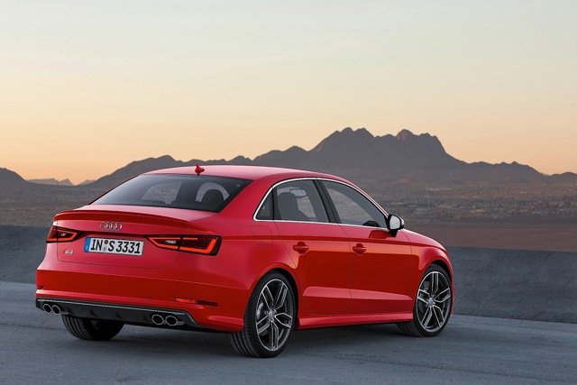Audi S3 Sedan Foto 16