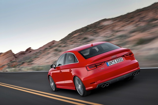 Audi S3 Sedan Foto 23