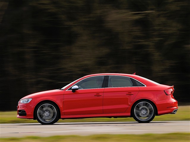 Audi S3 Sedan Foto 28