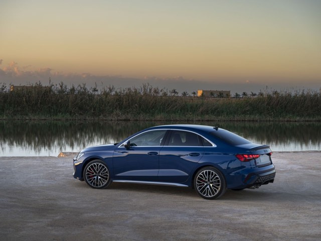 Audi S3 Sedan photo 2