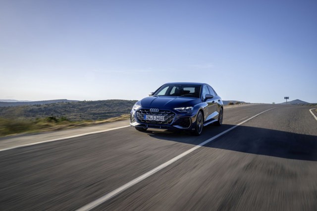 Audi S3 Sedan photo 36