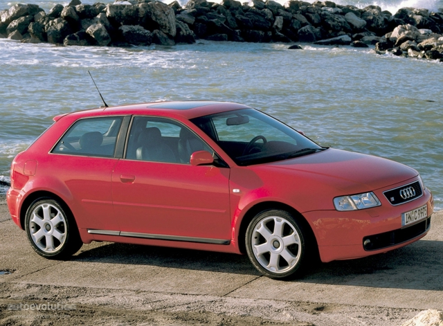 Audi S3 photo 4