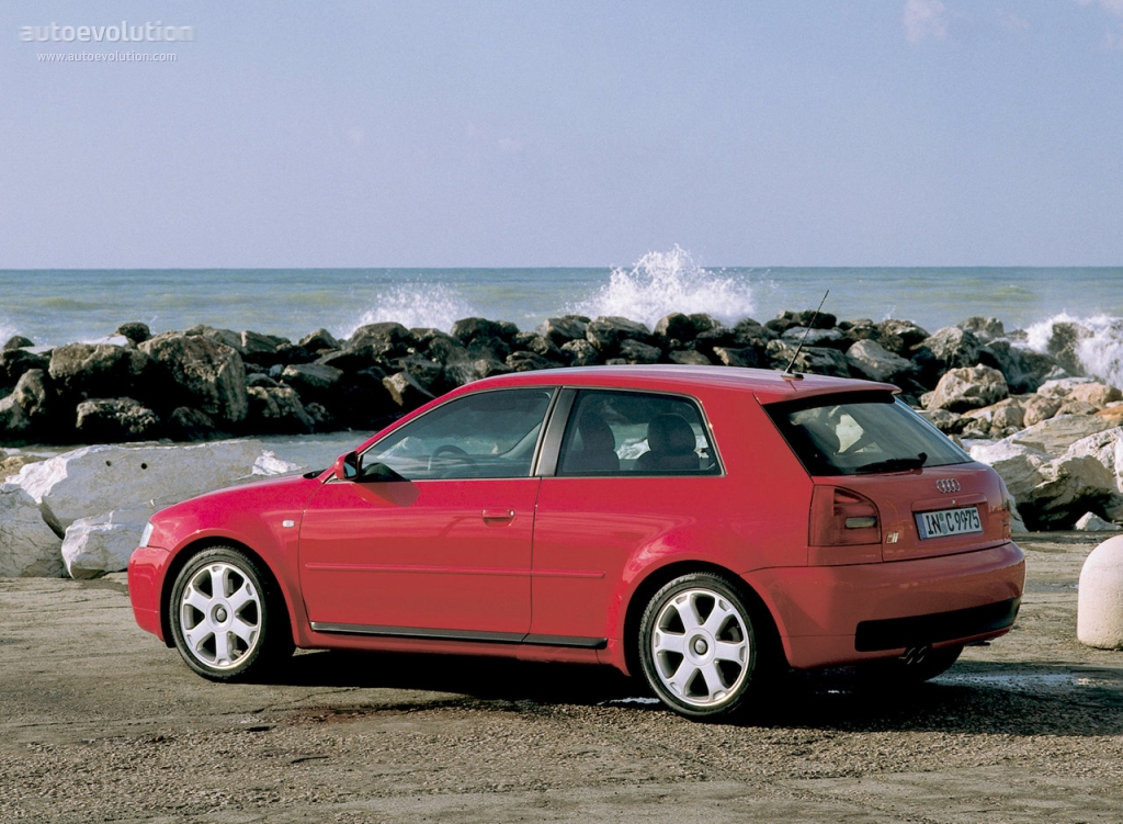 Audi S3 photo 7
