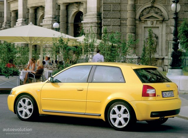 Audi S3 photo 7