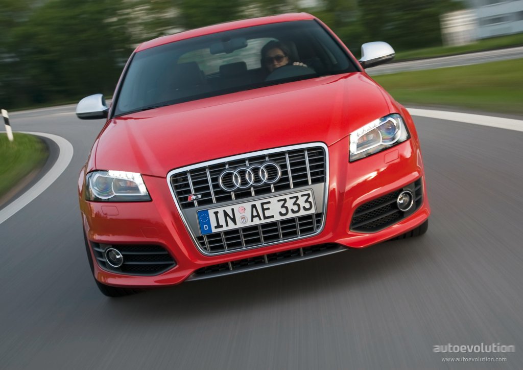 Audi S3 photo 2