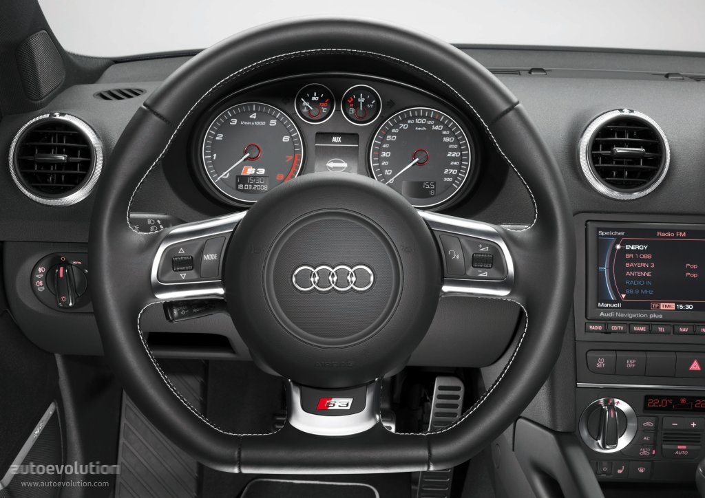 Audi S3 photo 8
