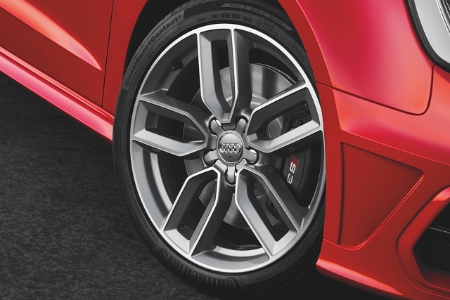 Audi S3 photo 17