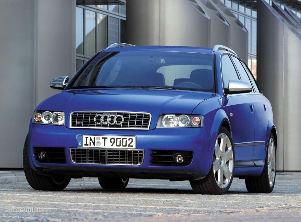 Audi S4 Avant photo 2