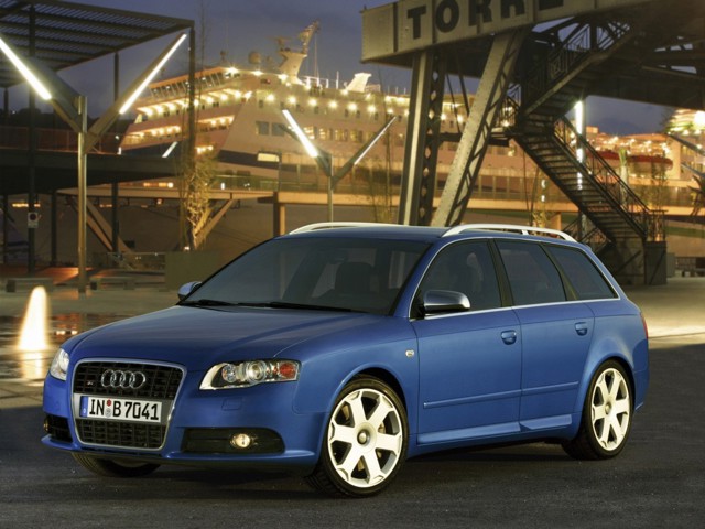 Audi S4 Avant photo 7
