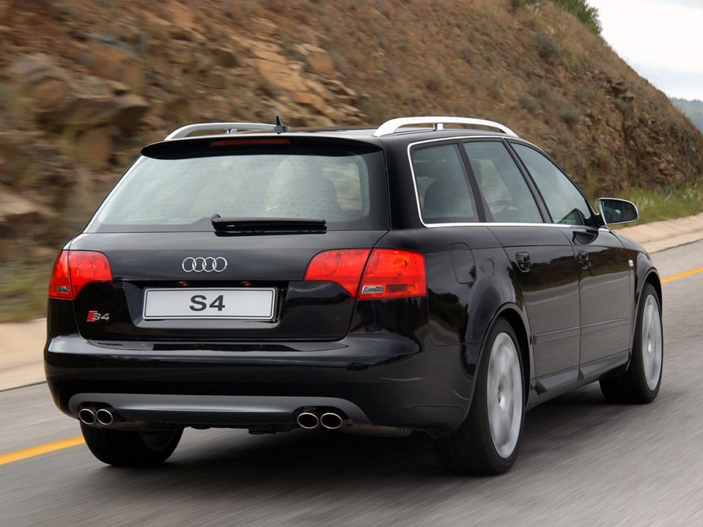 Audi S4 Avant photo 10