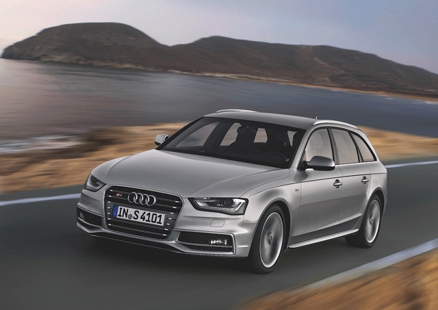 Audi S4 Avant photo 16