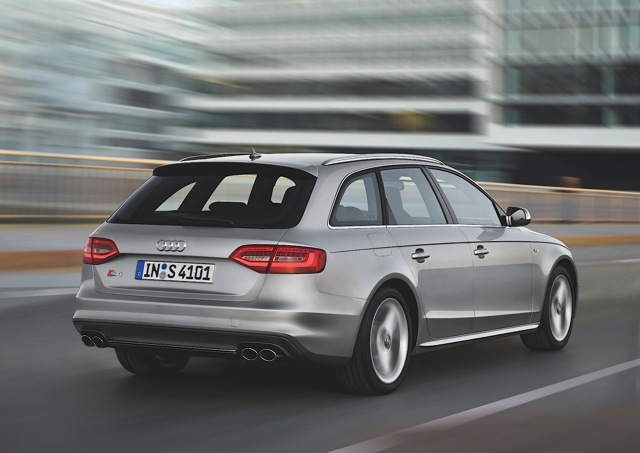 Audi S4 Avant photo 17