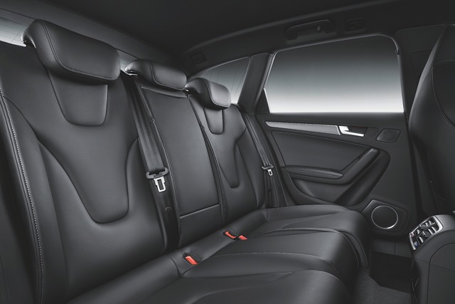 Audi S4 Avant photo 21
