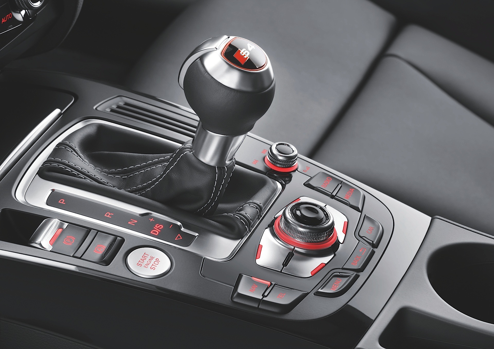 Audi S4 Avant photo 24