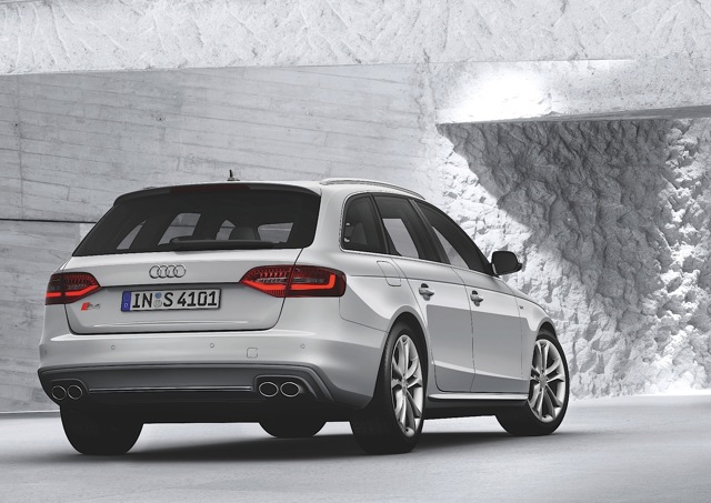 Audi S4 Avant photo 6
