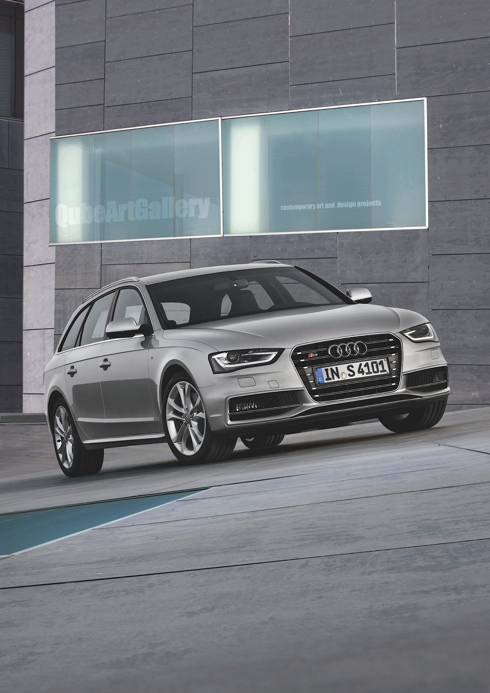 Audi S4 Avant photo 7