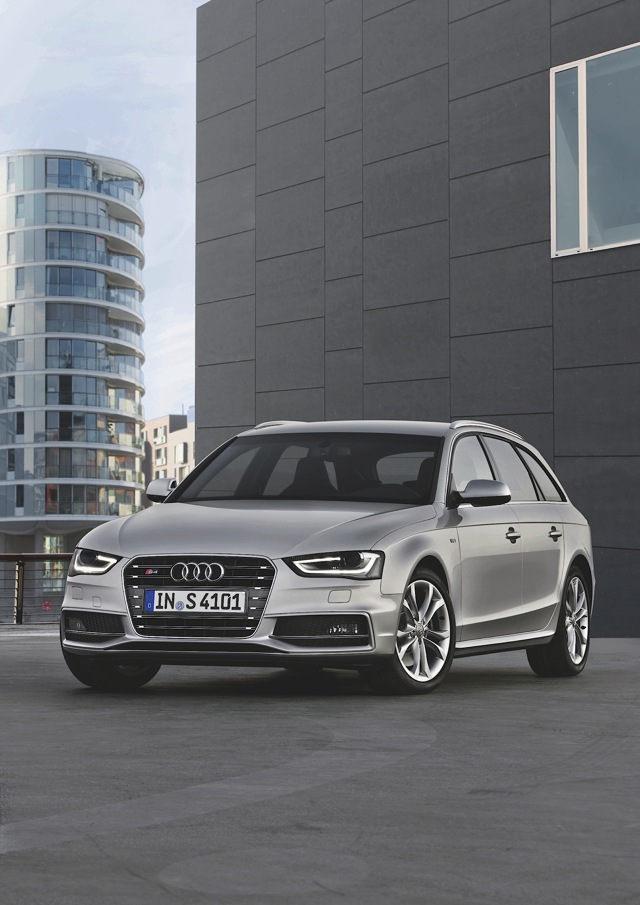 Audi S4 Avant photo 9