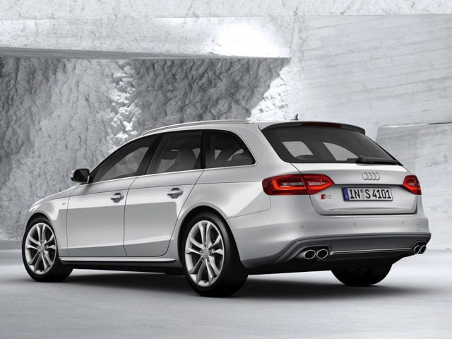 Audi S4 Avant photo 14