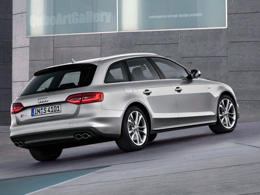 Audi S4 Avant photo 20