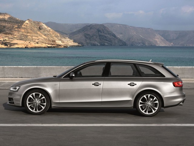 Audi S4 Avant photo 24