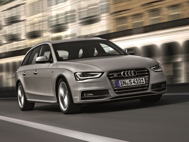 Audi S4 Avant photo 25