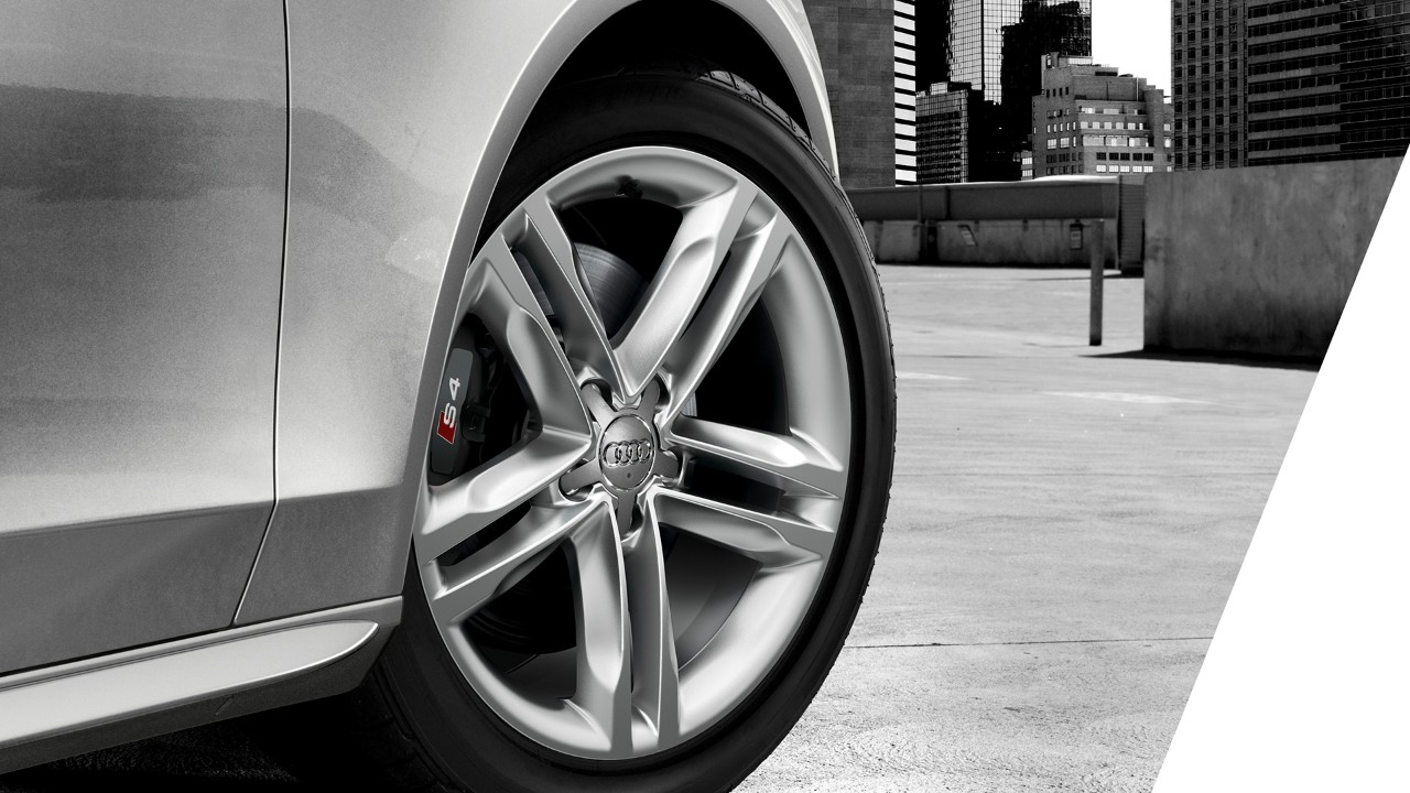 Audi S4 Avant photo 5