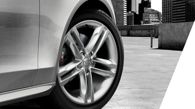Audi S4 Avant photo 5