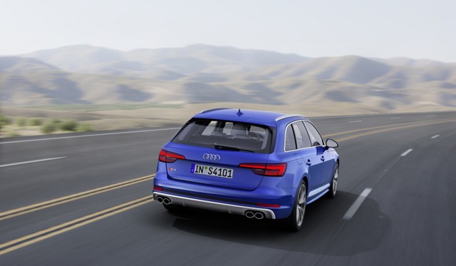 Audi S4 Avant photo 7
