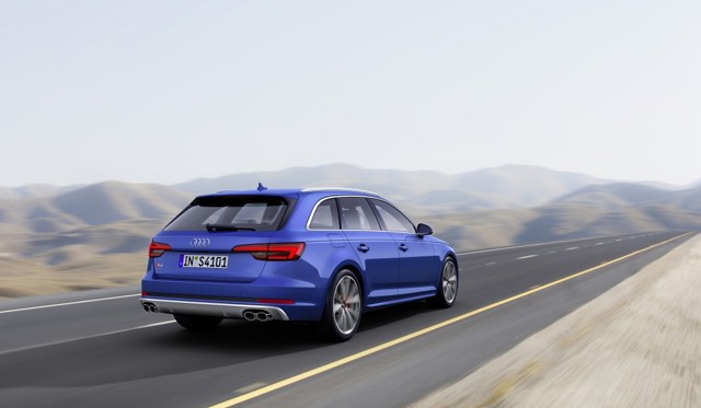 Audi S4 Avant photo 10
