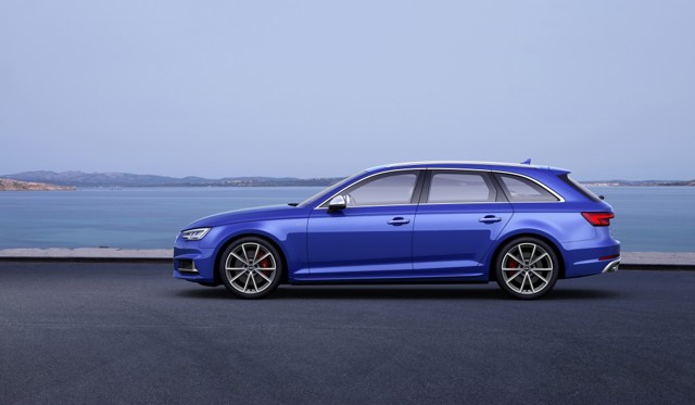 Audi S4 Avant photo 12