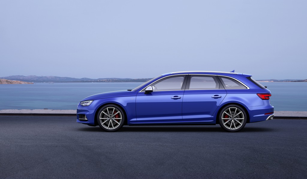 Audi S4 Avant photo 13
