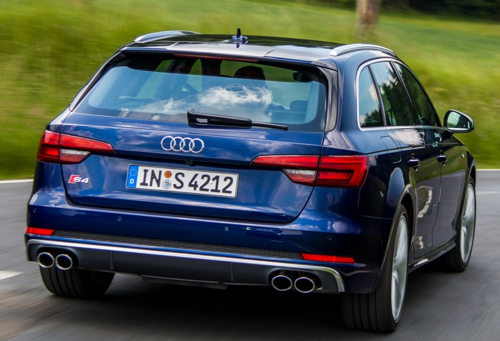 Audi S4 Avant photo 26