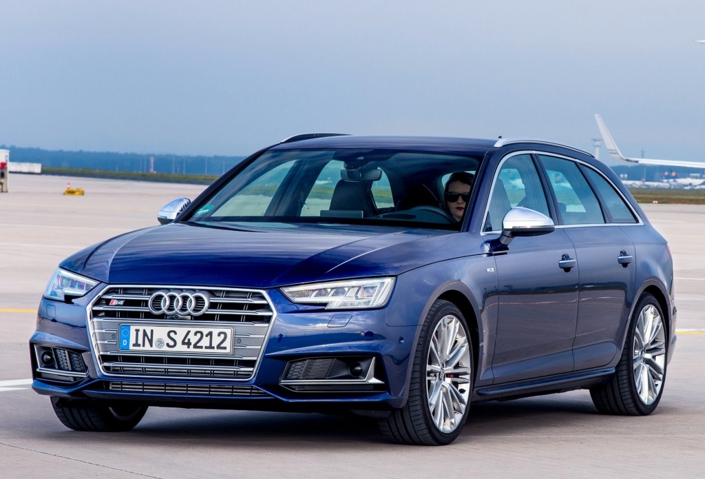 Audi S4 Avant photo 27