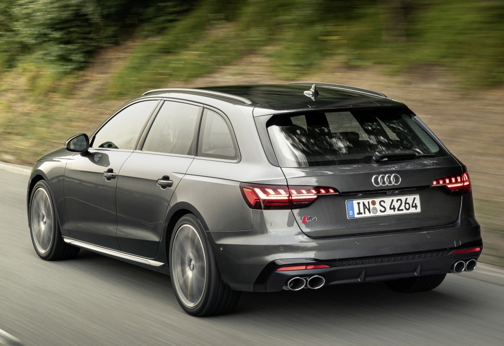 Audi S4 Avant photo 15