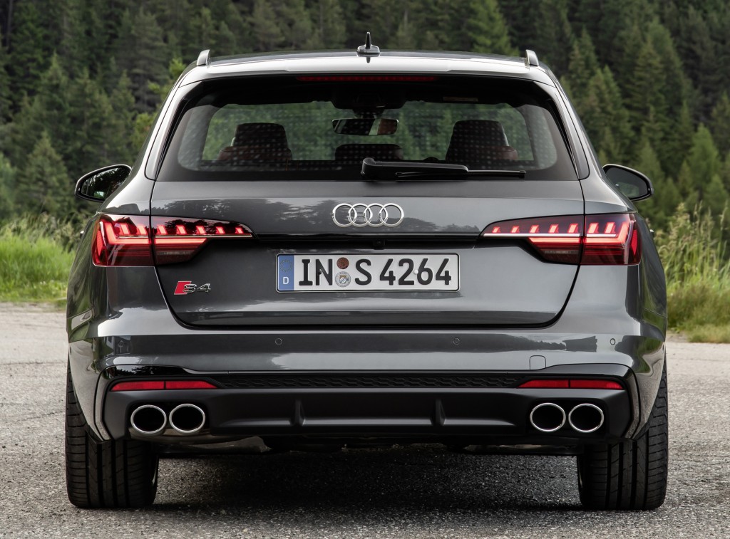 Audi S4 Avant photo 18