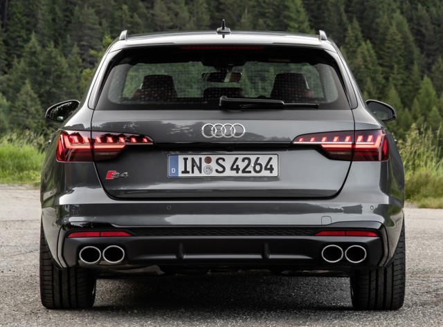 Audi S4 Avant photo 18