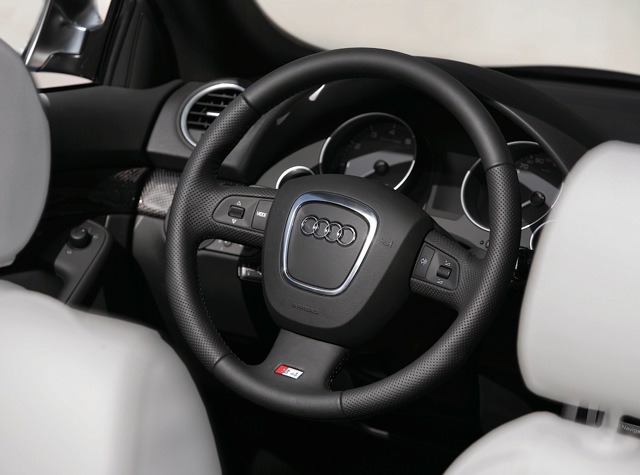 Audi S4 Cabriolet photo 23