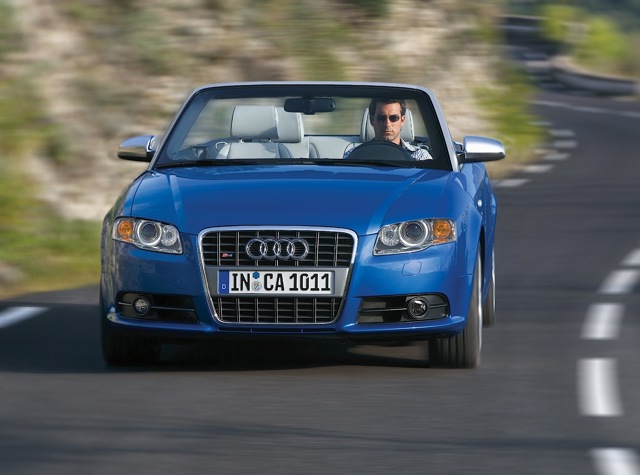 Audi S4 Cabriolet photo 10