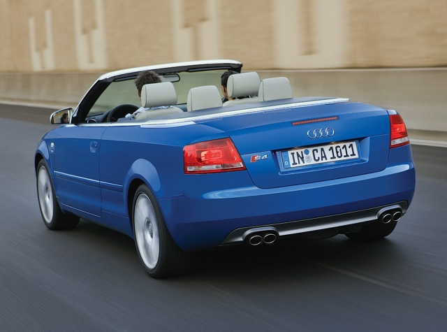 Audi S4 Cabriolet photo 11