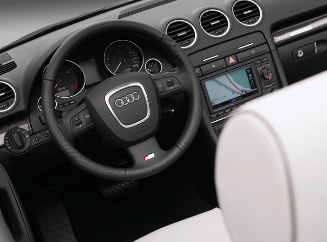 Audi S4 Cabriolet photo 25