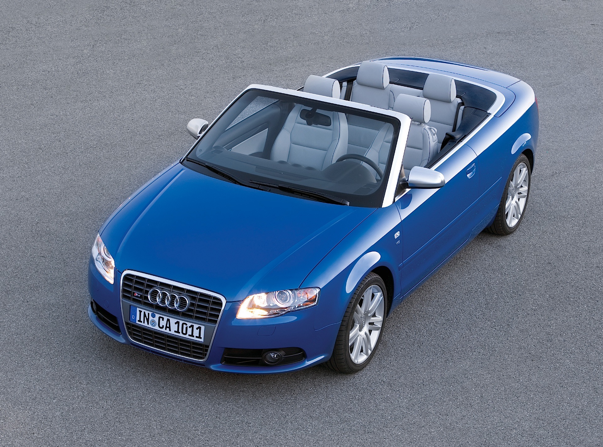 Audi S4 Cabriolet photo 2