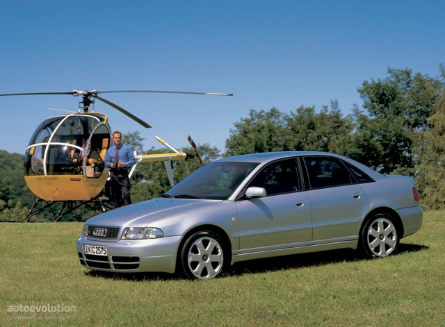 Audi S4 photo 3